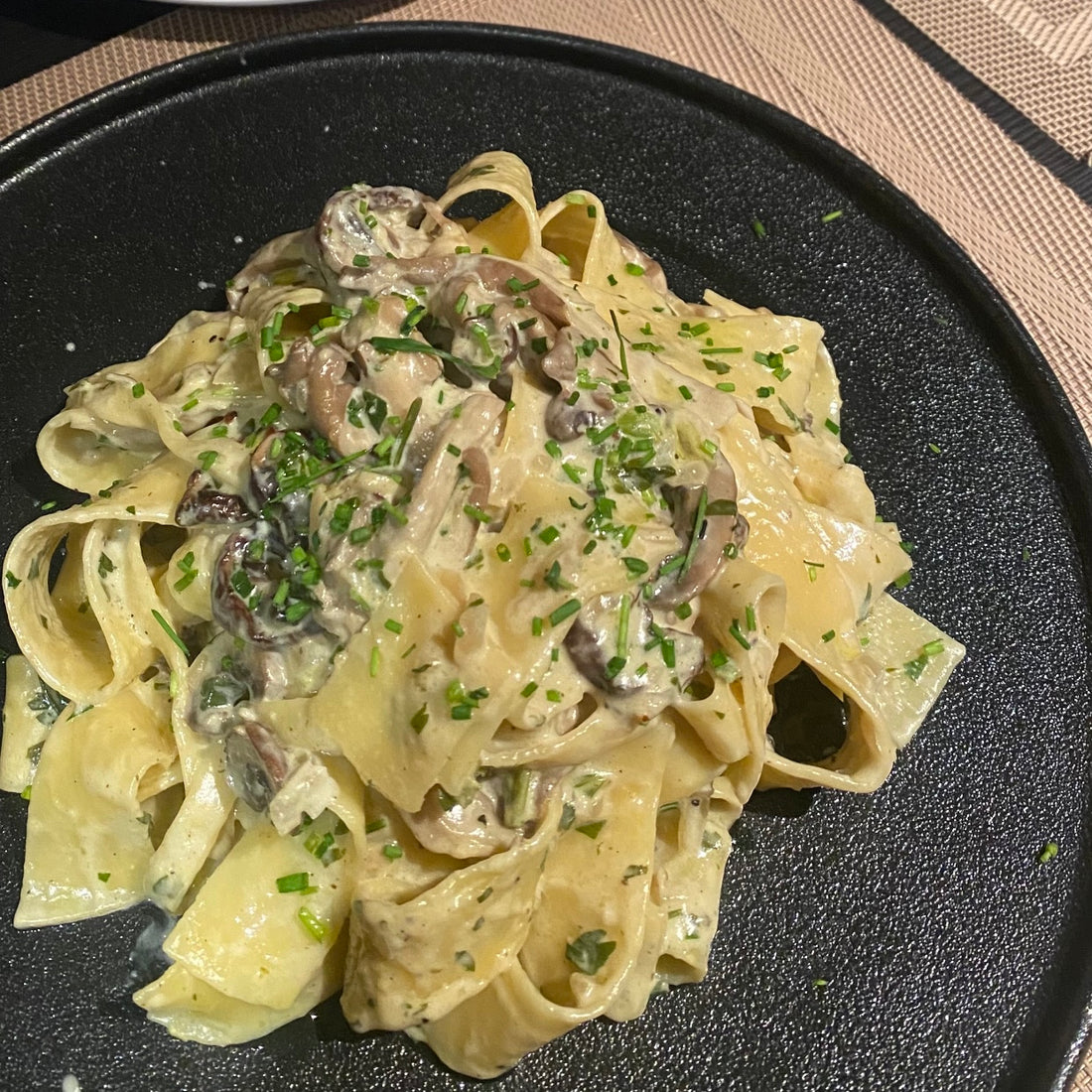 CREAMY TRUFFLE MUSHROOM PARPPARDELLE, NO TRUFFLE!